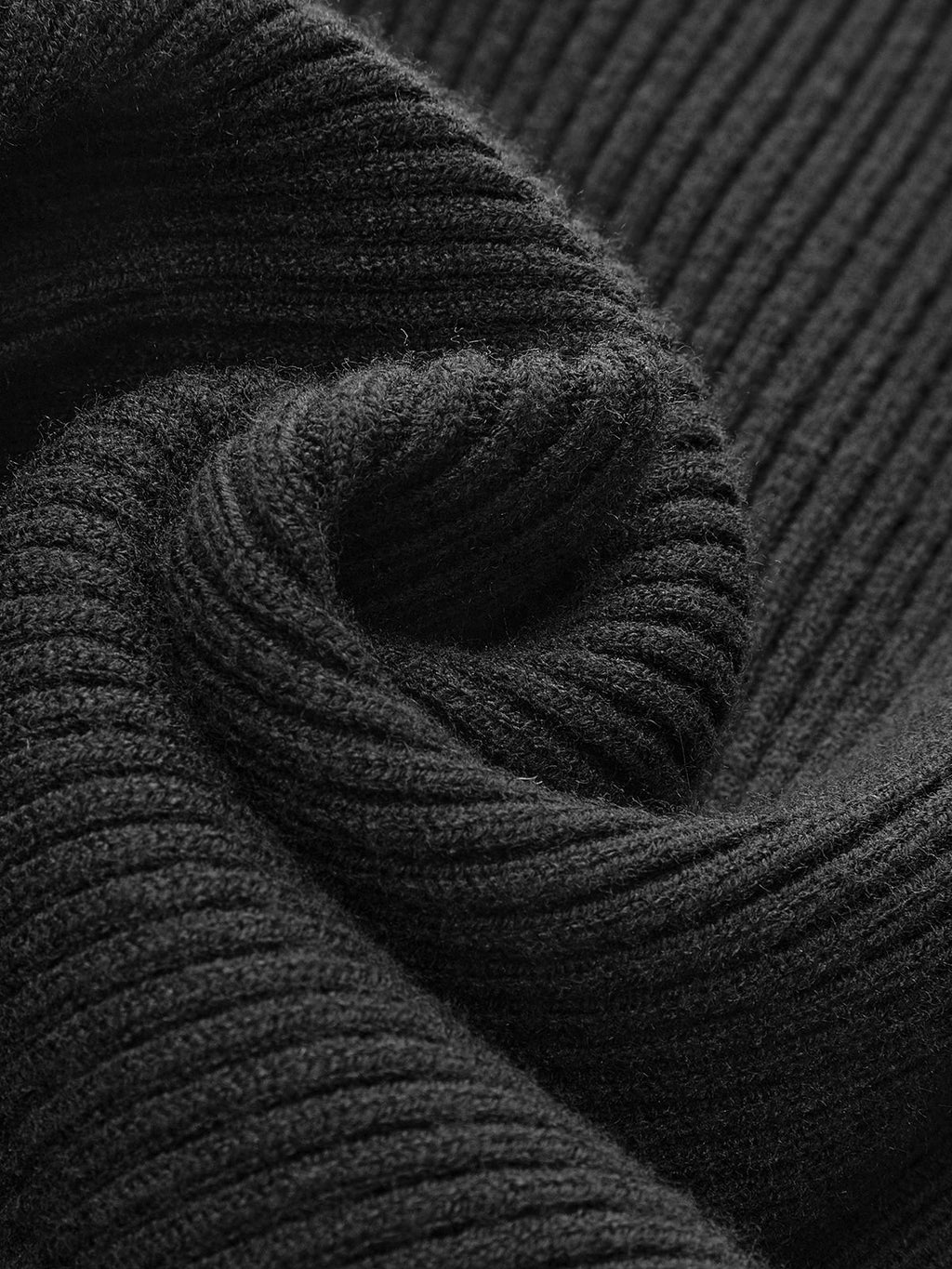 Fitted Turtleneck Long Sleeve Knit Top