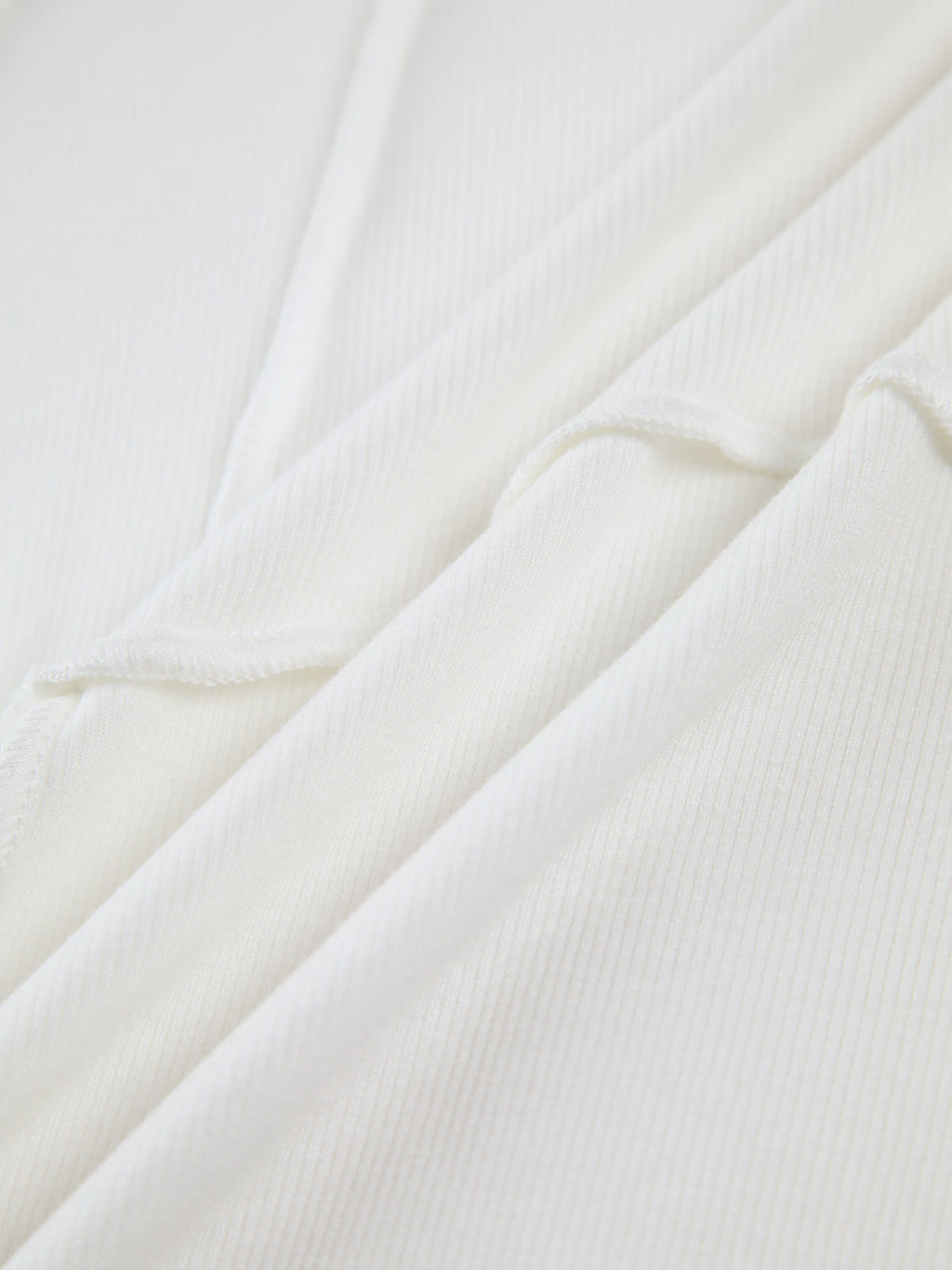 Ribbed Fitted Long Sleeve Top with Piping