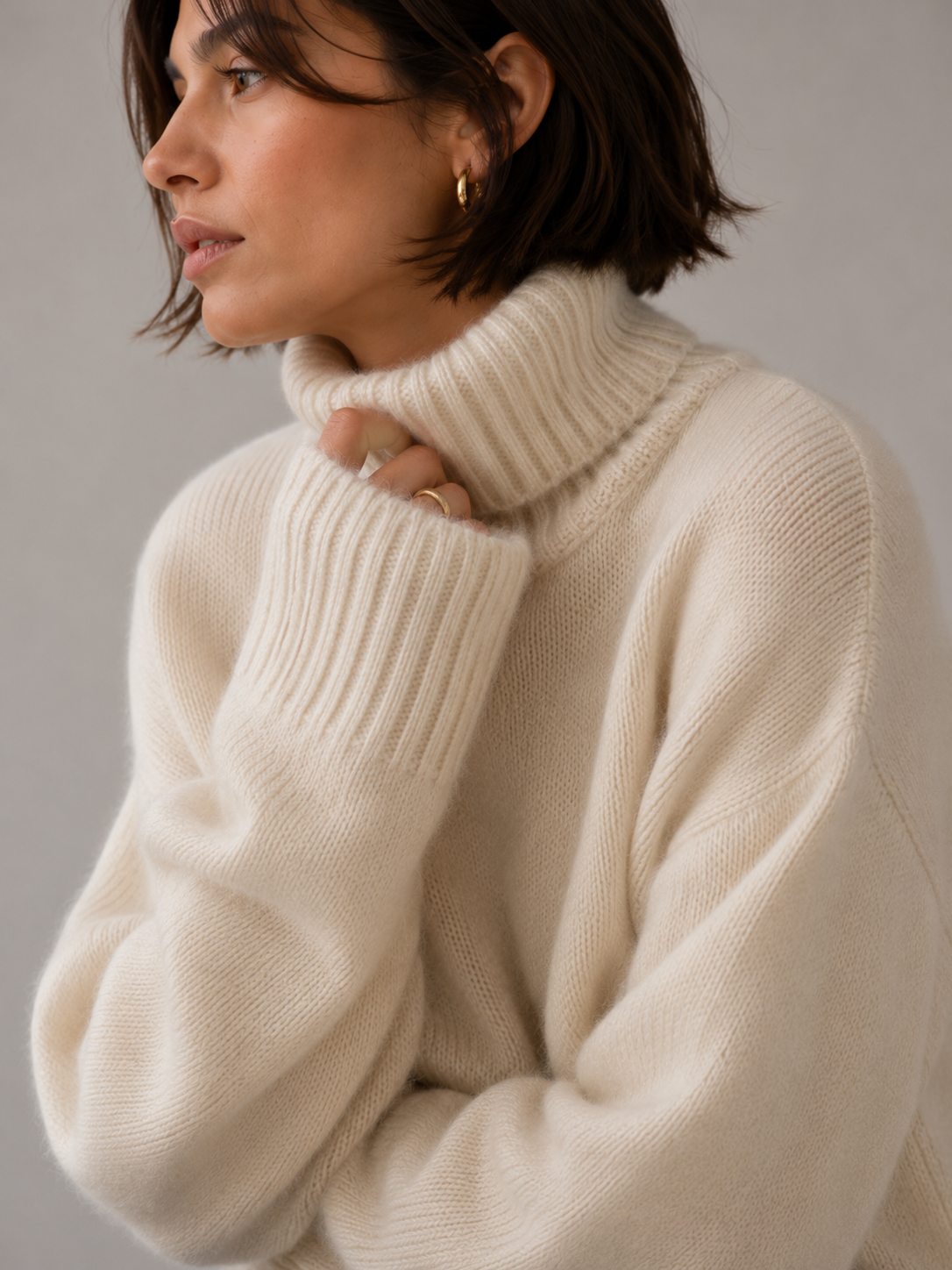 White Oversized Chunky Turtleneck Knit Sweater